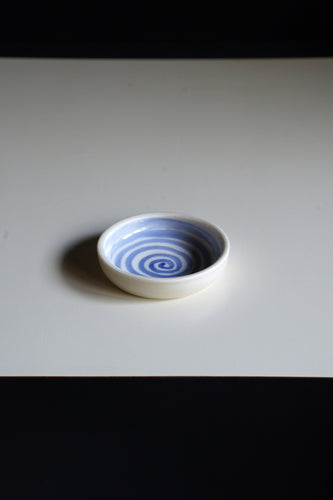 LITTLE BLUE SPIRAL DISH